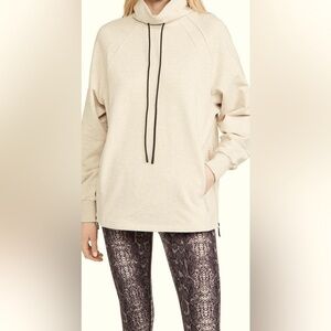 VARLEY Atlas Sweatshirt XS (missing Drawstring)